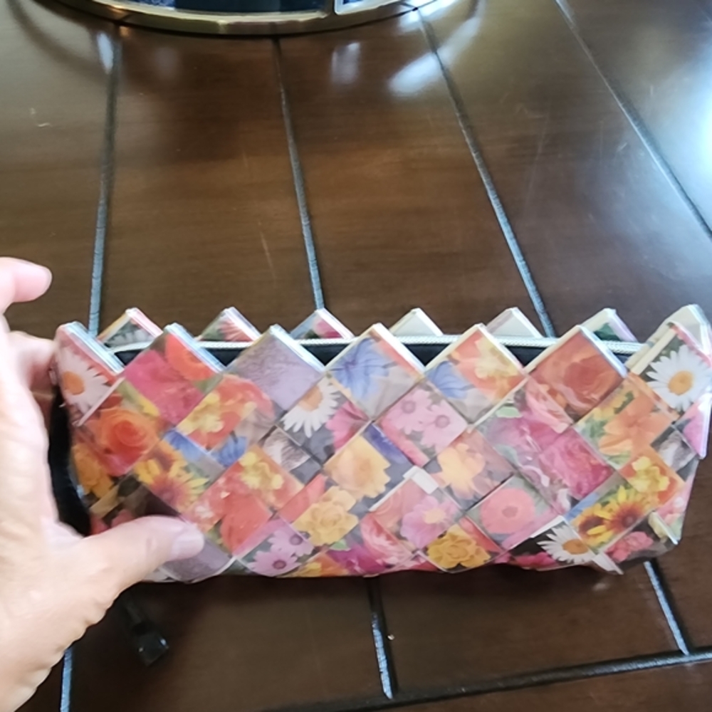 NWOT Nahui Ollin Multicolor Floral Clutch